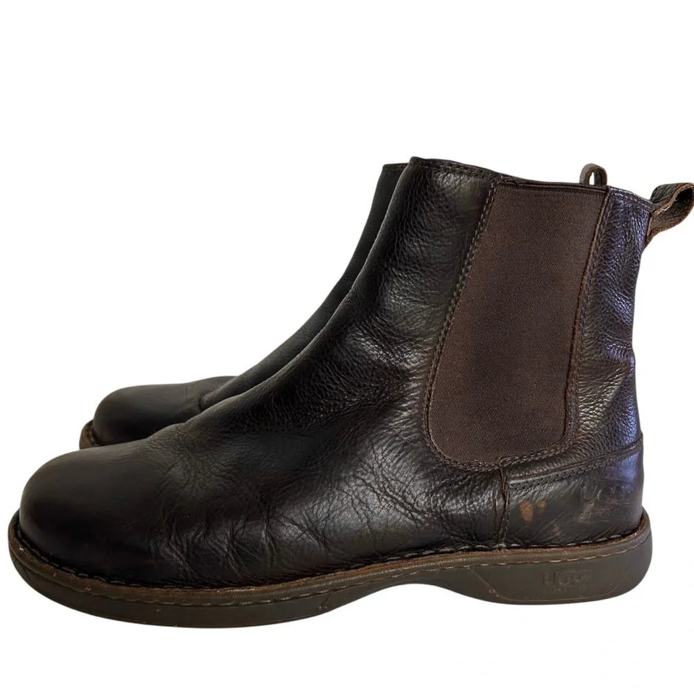 UGG Men’s Size 10.5 Brown Leather Chelsea Boots Pull-On Winter Fall Boot - Picture 3 of 8